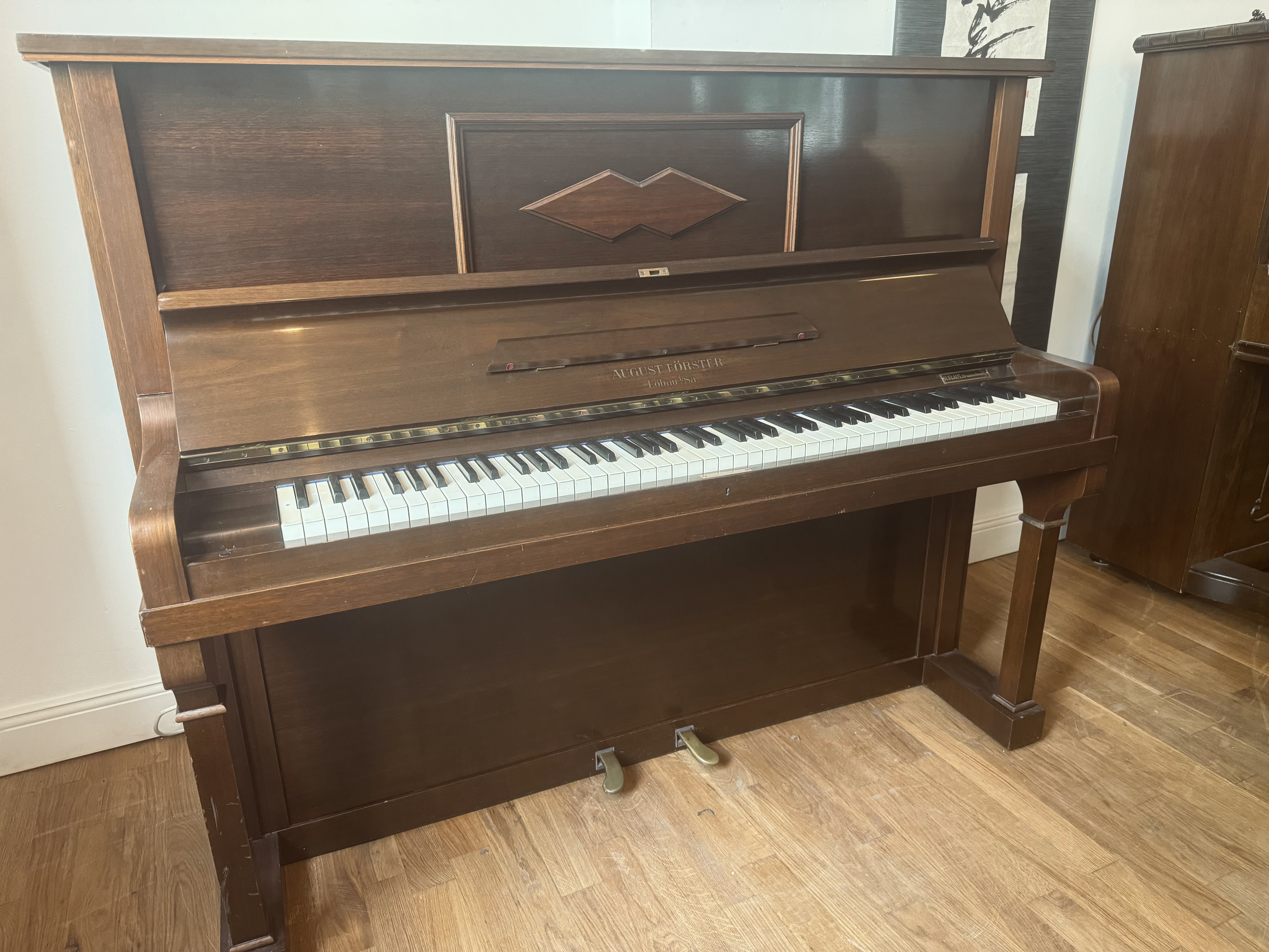 Klavier August Förster Mod 98