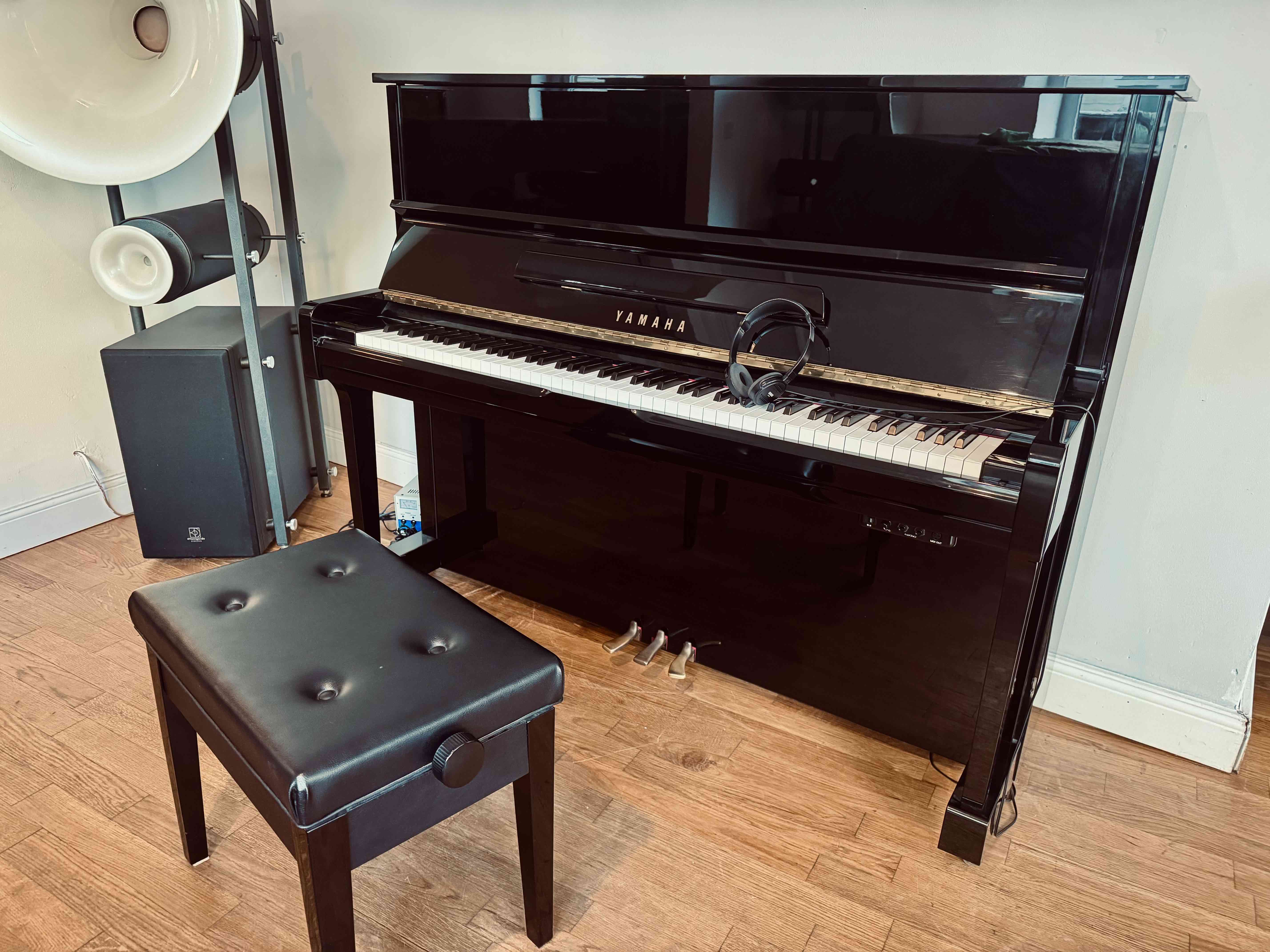 Klavier Yamaha U100 Silent